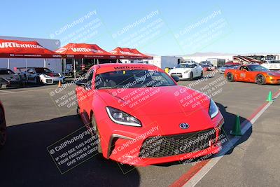 media/Nov-19-2022-Speed Ventures (Sat) [[eb5c8f9508]]/Around the Pits/Pre Grid Green/